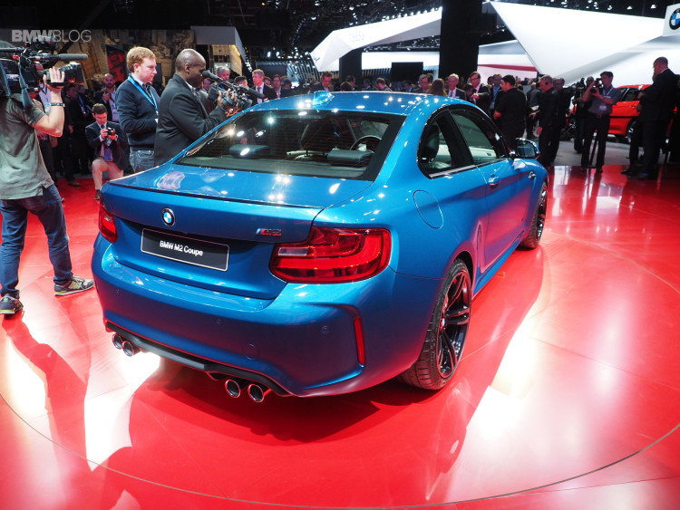 2016-BMW-M2-NAIAS-15