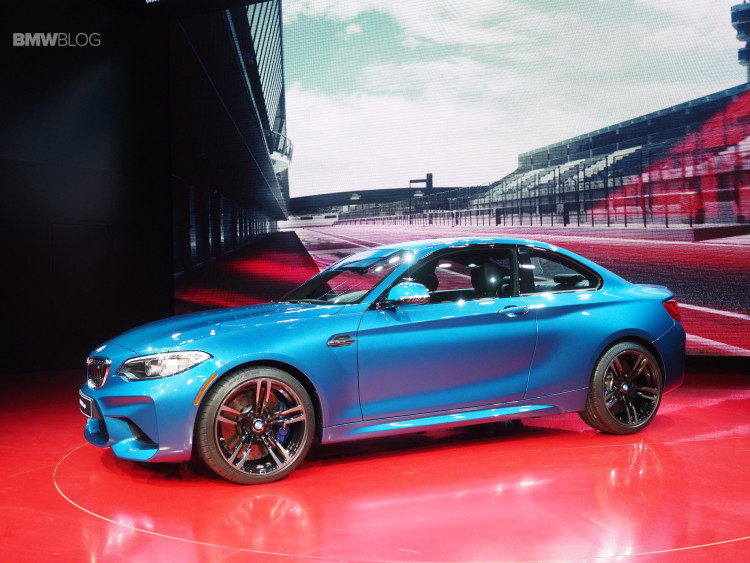 2016-BMW-M2-NAIAS-31