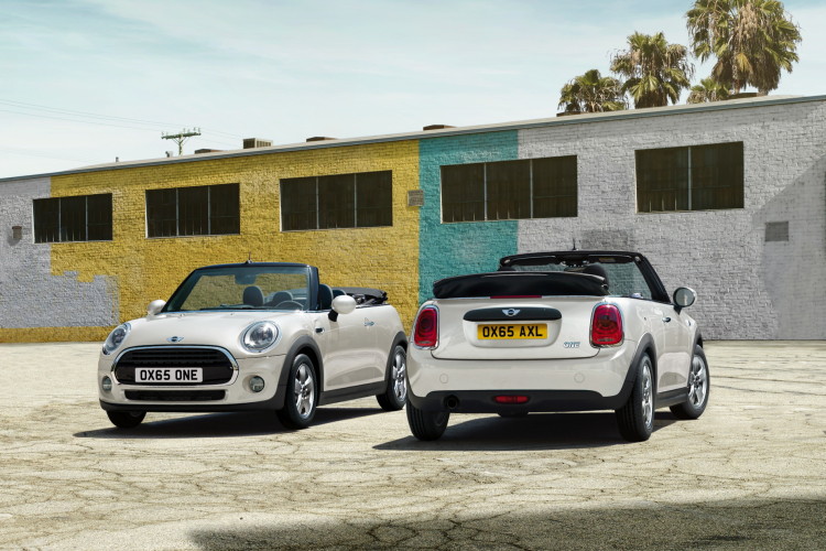 MINI One Convertible F57 starts at 21,900 Euros