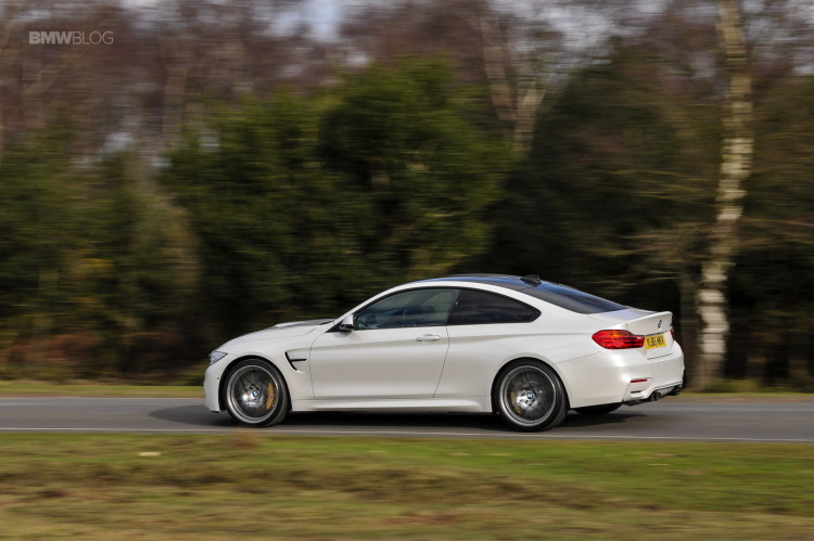 2016-BMW-M4-Coupe-Alpine-White-Competition-Package-16