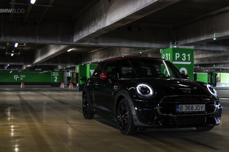 MINI JCW Wins Sportiest Car of 2016 Award from Sport Auto Magazine