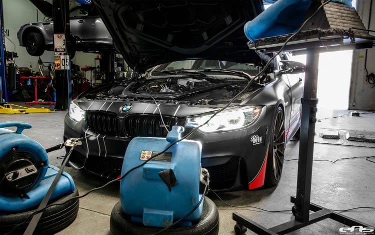 BMW F82 M4 Gets An Akrapovic Exhaust Installed