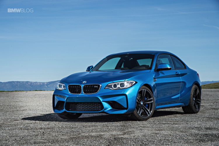 BMW-M2-vs-BMW-1M-vs-BMW-2002-23
