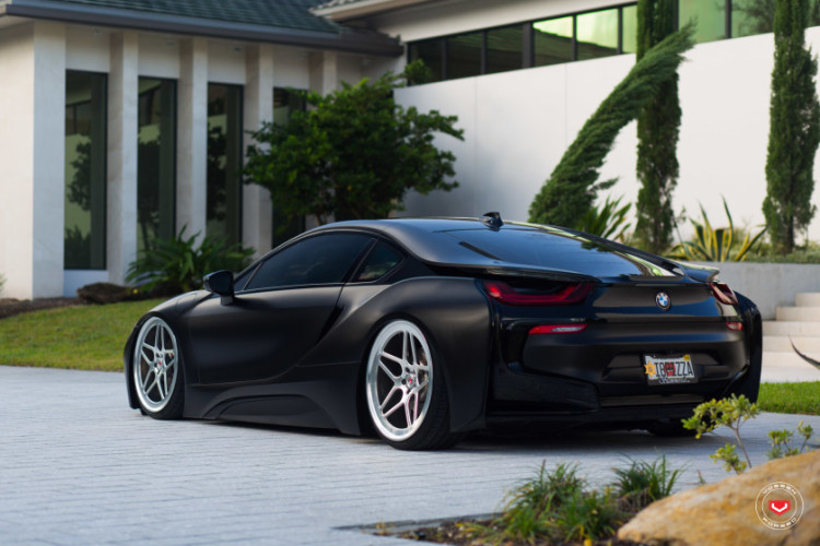 Bagged-BMW-i8-1