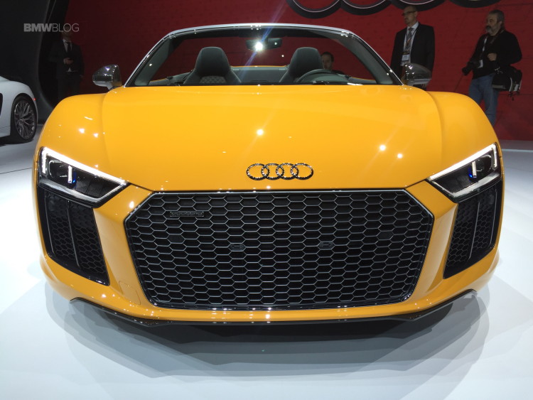 2016-Audi-R8-Spyder-7