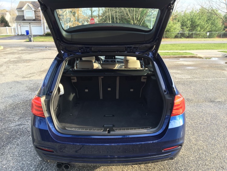2016-BMW-328i-Sports-Wagon11
