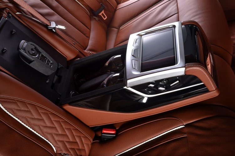 BMW 750Li xDrive-Solitaire-27
