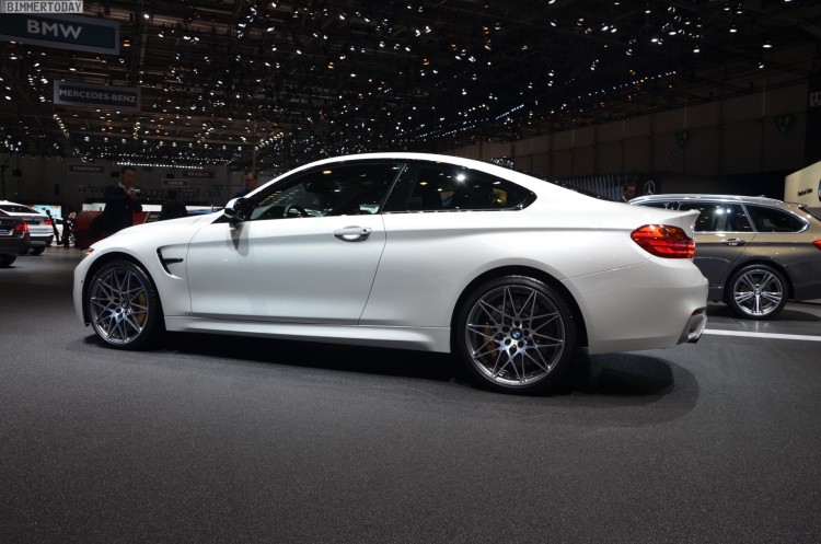 BMW-M4-F82-Coupe-Competition-Paket-2016-Genf-Autosalon-Live-16