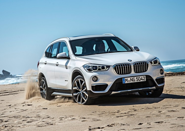 BMW-X1_2016_1600x1200_wallpaper_02