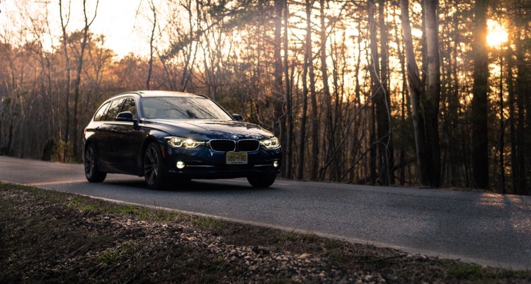2016-BMW-328i-Sports-Wagon22