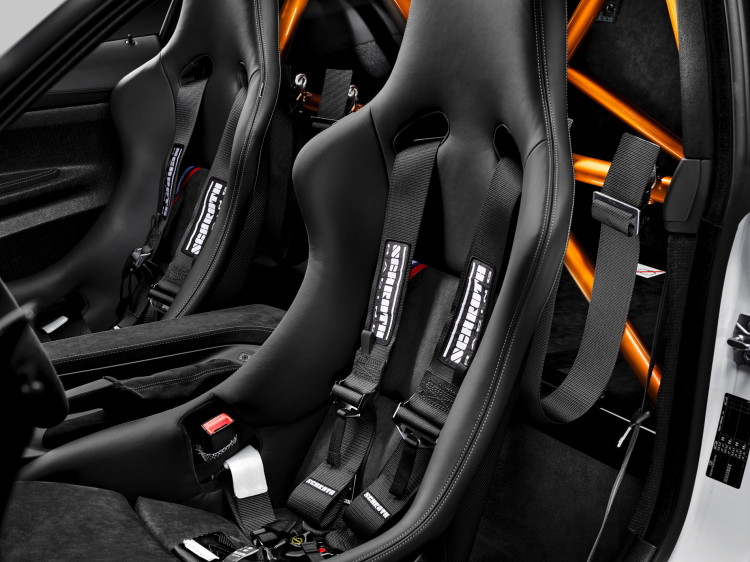 BMW-M4-GTS-DTM-2016-10