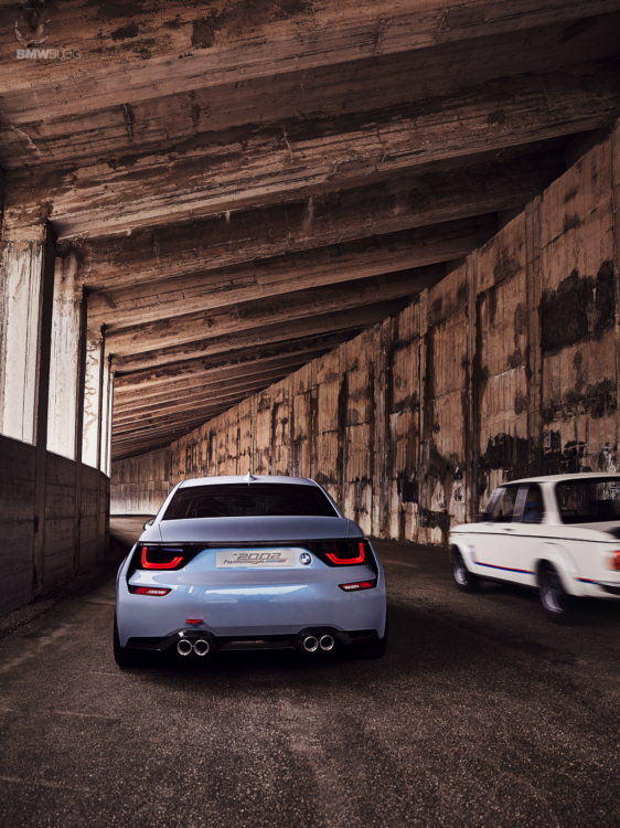 BMW-2002-Hommage-3