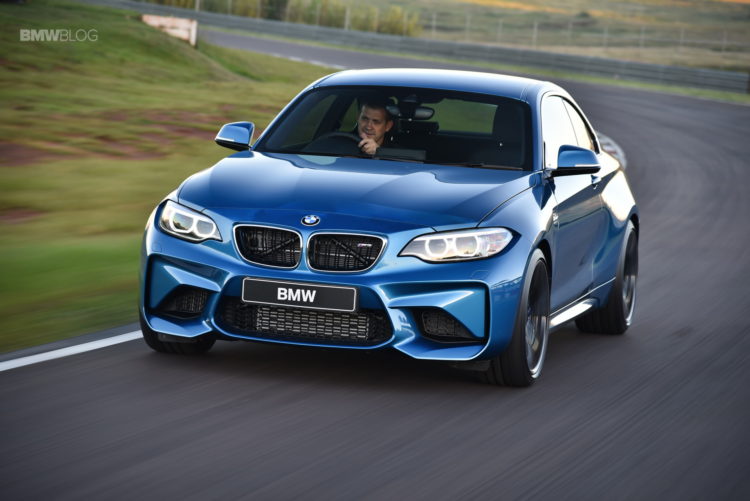 Photos-BMW-M2-Coupe-Long-Beach-Blue-31