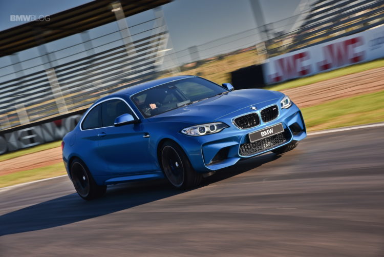 Photos-BMW-M2-Coupe-Long-Beach-Blue-37