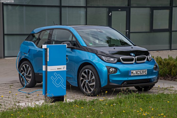 BMW to Expand Electric-Vehicle Offerings