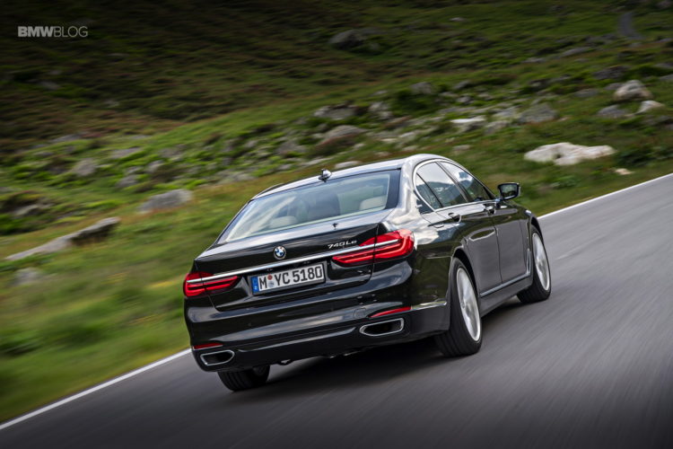 BMW-740e-iPerformance-35