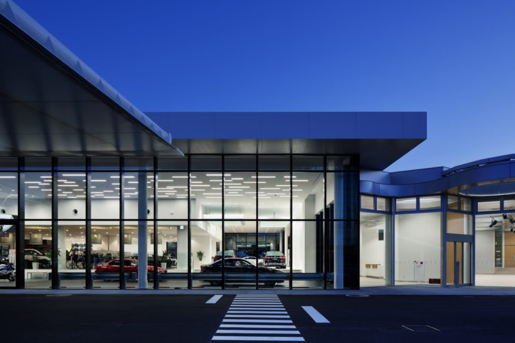 BMW Group opens innovative new sales, brand and driving experience center in Japan