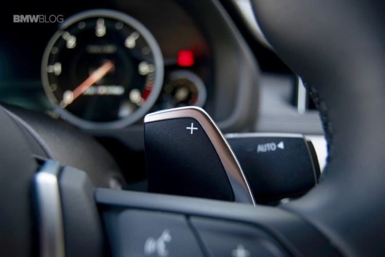 2016-BMW-X6-M50d-test-drive-42