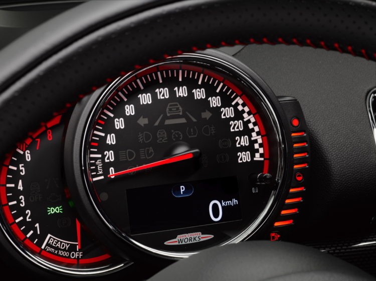 2017-mini-john-cooper-works-clubman-4