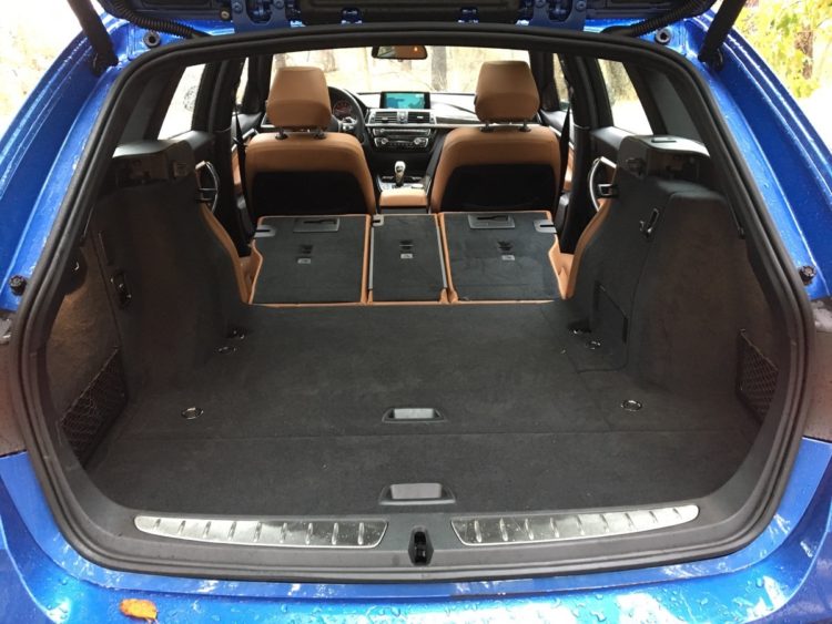 2016-BMW-328i-xDrive-Sports-Wagon29