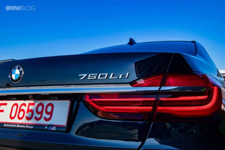 VIDEO: Quad-Turbo BMW 750Ld xDrive Hit 200 km/h (124 mph)