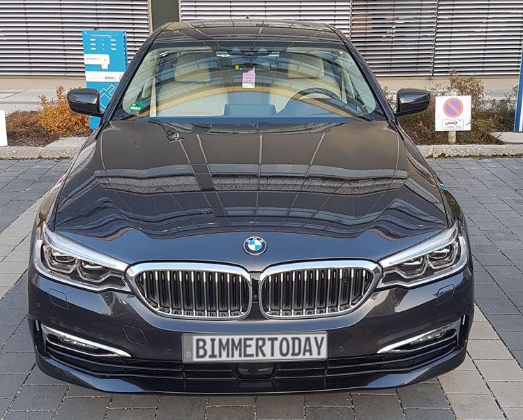 BMW-5er-G30-530d-Luxury-Line-Live-13