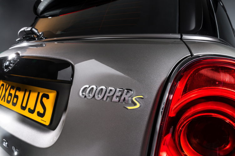 New-MINI Cooper S E Countryman ALL4 plug-in hybrid -38