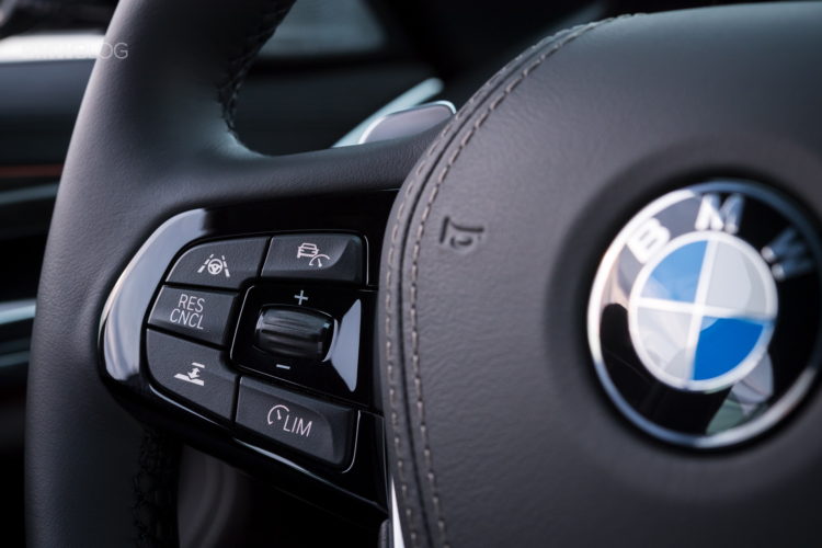 2017-BMW-530d-xDrive-47