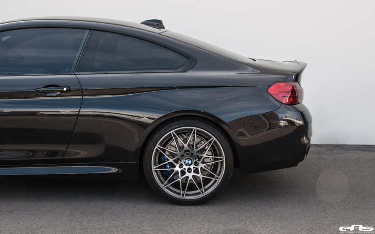 Black Sapphire Metallic Competition BMW M4