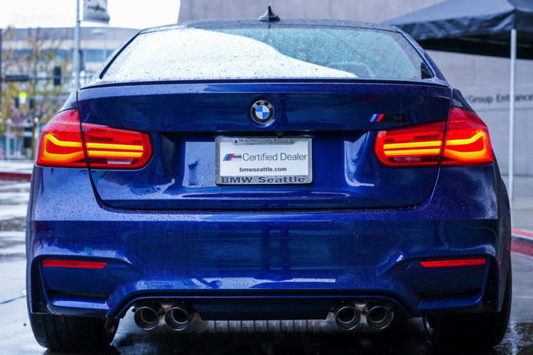 Blue Hera Mica Metallic BMW M3-55