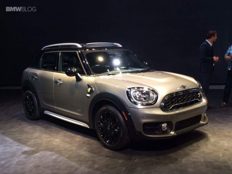 MINI-Countryman-E-Electric-1
