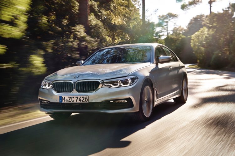 BMW 530i vs BMW 530e: Which to Buy?