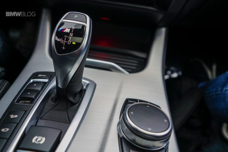 2017-BMW-X4-M40i-review-79