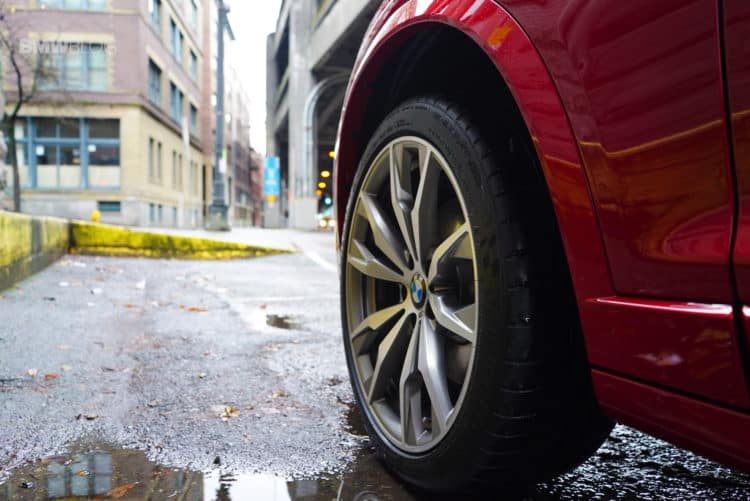 2017-BMW-X4-M40i-review-85