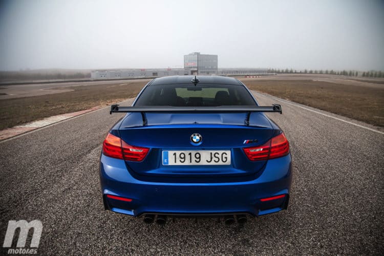 BMW-M4-GTS-BMW-M4-CS-42