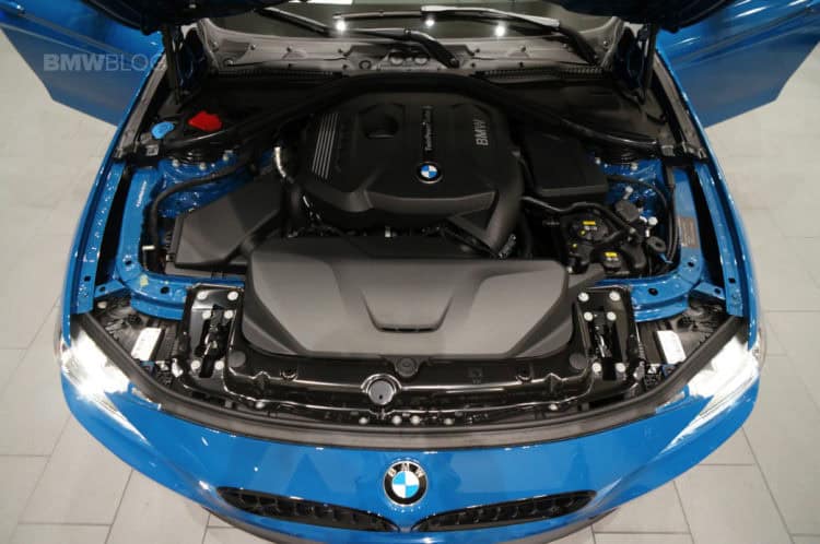 Laguna-Seca-Blue-BMW-328i-xDrive-40