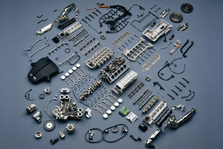 Watch how the E92 M3’s V8 amazing engine was built