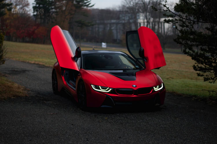 BMW i8 in Frozen Red Satin Conform Chrome-07