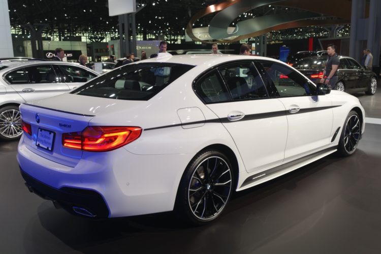 2017 New York Auto Show: BMW 540i wearing M Performance Parts