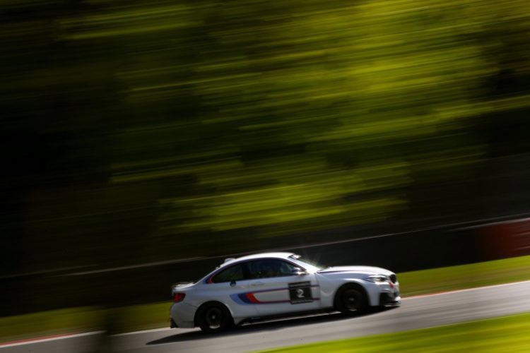 UK BMW Driving Experience Now Includes Laps with the BMW i8