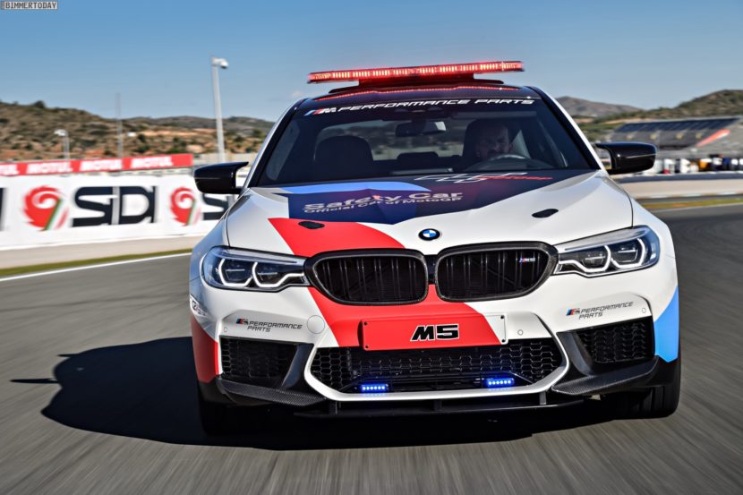New photo gallery of the BMW M5 Safety Car