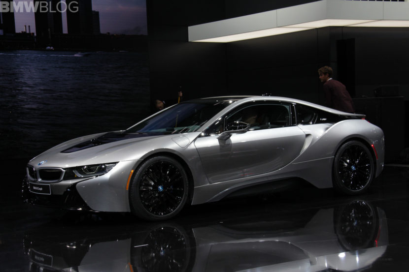 Man arrested for trying to sell a stolen BMW i8