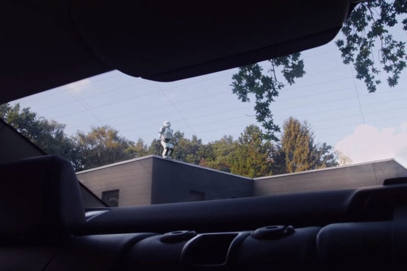 VIDEO: BMW autonomous driver aids makes other machines depressed from envy