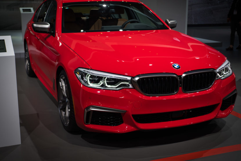 2018 NYIAS: The High-Performance BMW M550i gets a new color – Ferrari Red
