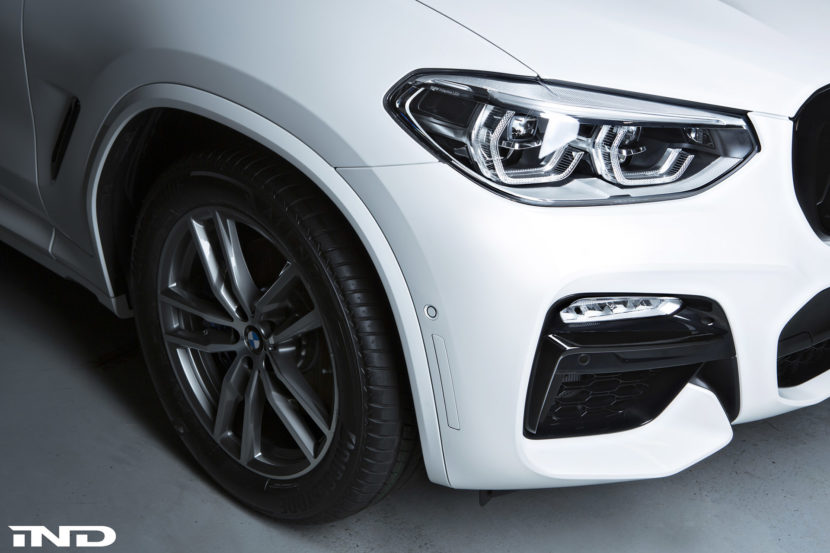 Alpine White BMW X3 M40i