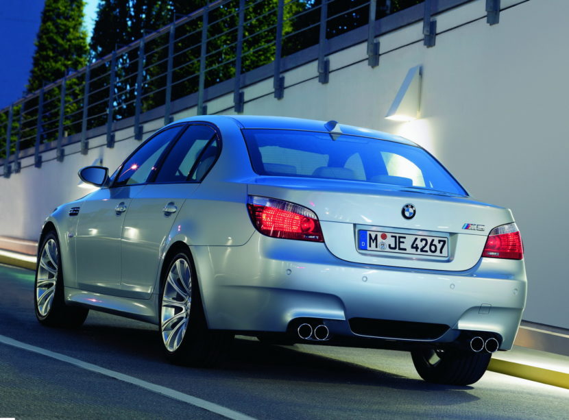 BMW-M5-E60M-2005