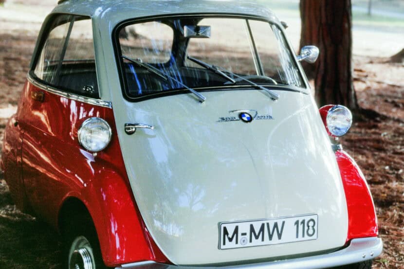 BMW Group Classic Christmas Video Shows Oldtimers Whispering