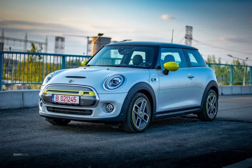 MINI Cooper SE wins Urban Green Car of the Year award