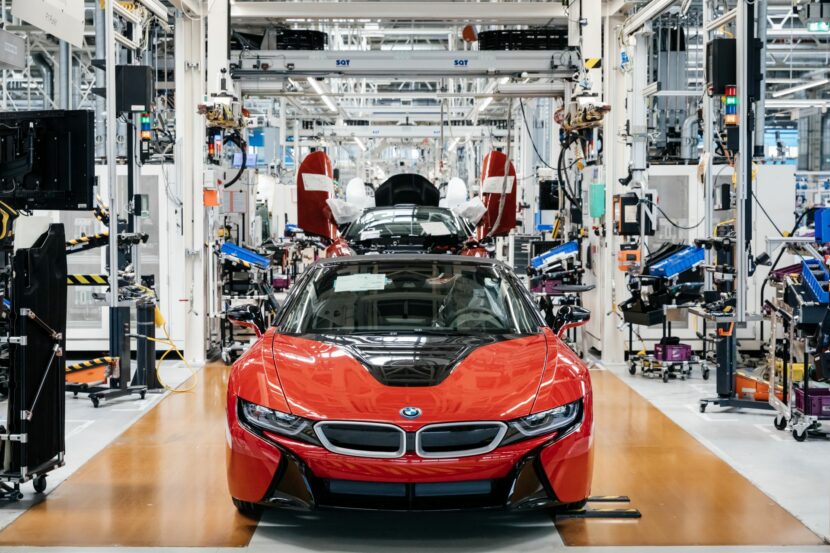 BMW i8 Video Review – Worth Buying in 2022?