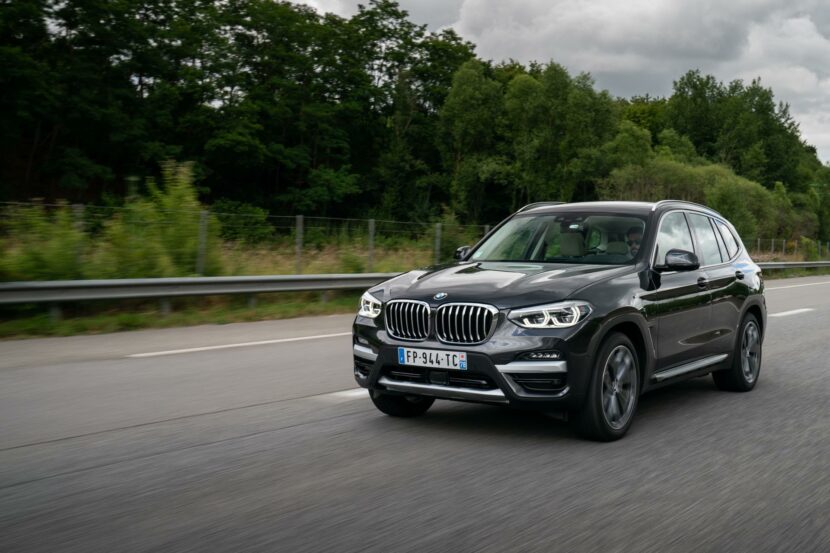 Video: MotorWeek reviews the 2021 BMW X3 xDrive30e